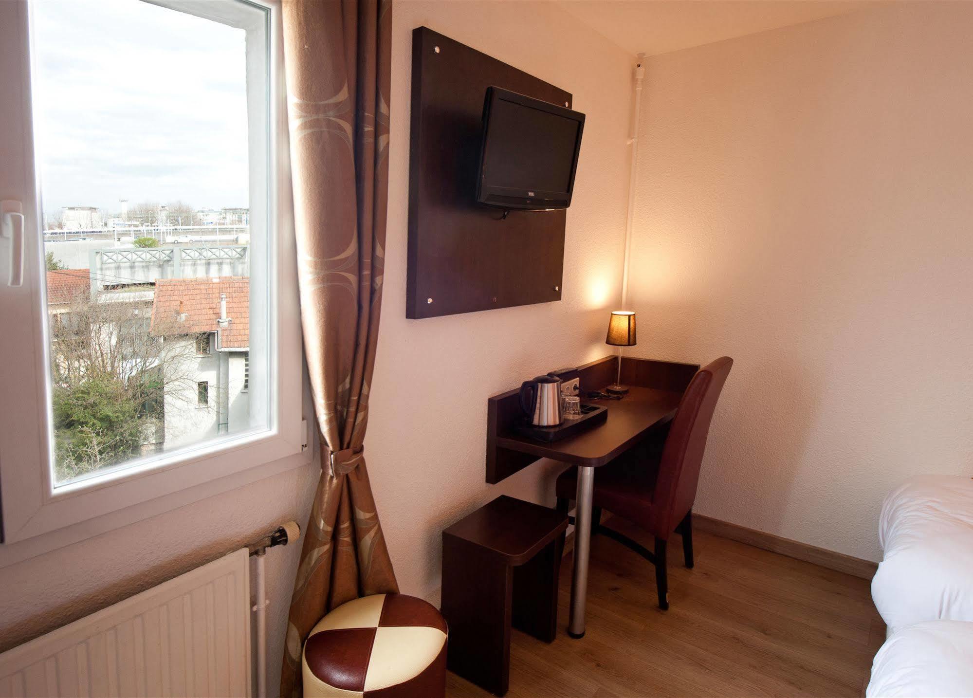 Milton Hotel Neuilly-Plaisance Εξωτερικό φωτογραφία